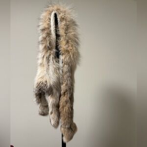 Rare LYNX collar / neck warmer luxurious fur from the Yukon Territory